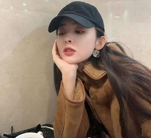 娱乐八卦吃瓜正在直播怎么办,吃瓜群众狂欢不已!