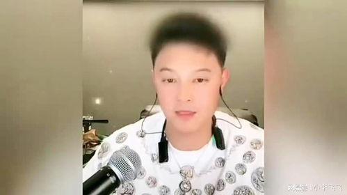 娱乐吃瓜爆料男星追富婆,男星倾心追逐,娱乐圈新瓜爆出
